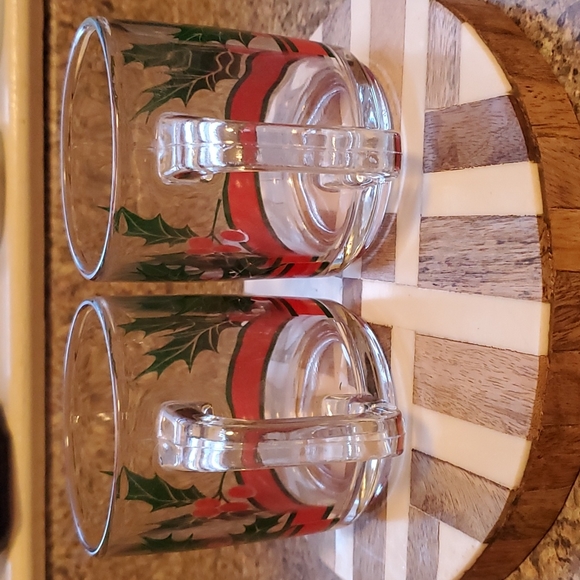 3/$25๐ Vintage Libbey Holly & Ribbon Glass Mugs ๐ - Picture 2 of 6